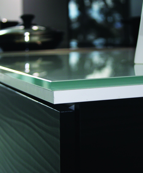 Jednofarebná lesklá sklenená pracovná doska na mieru