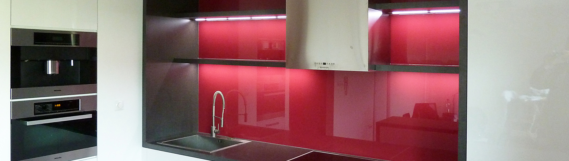 Skleněné obklady do domu na míru