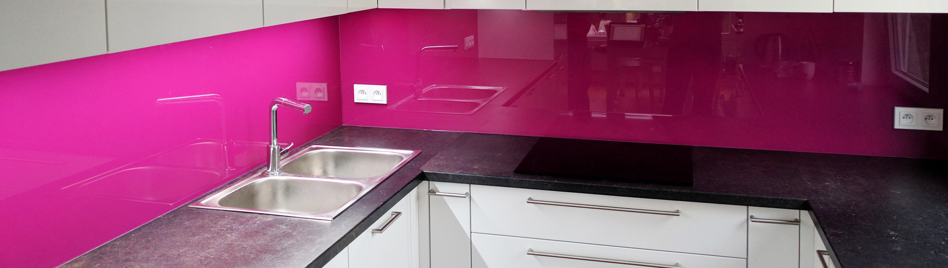 Skleněný obklad do kuchyně na míru