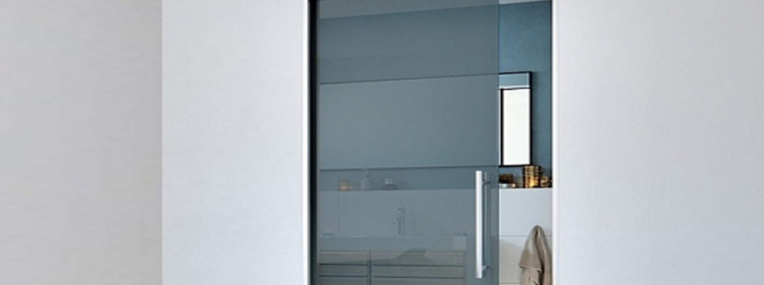 Skleněné dveře do pouzdra na míru