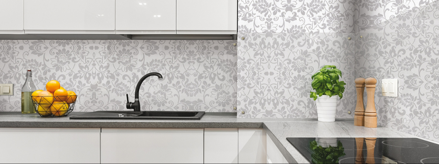 Obklady do kuchyně z čirého skla na míru