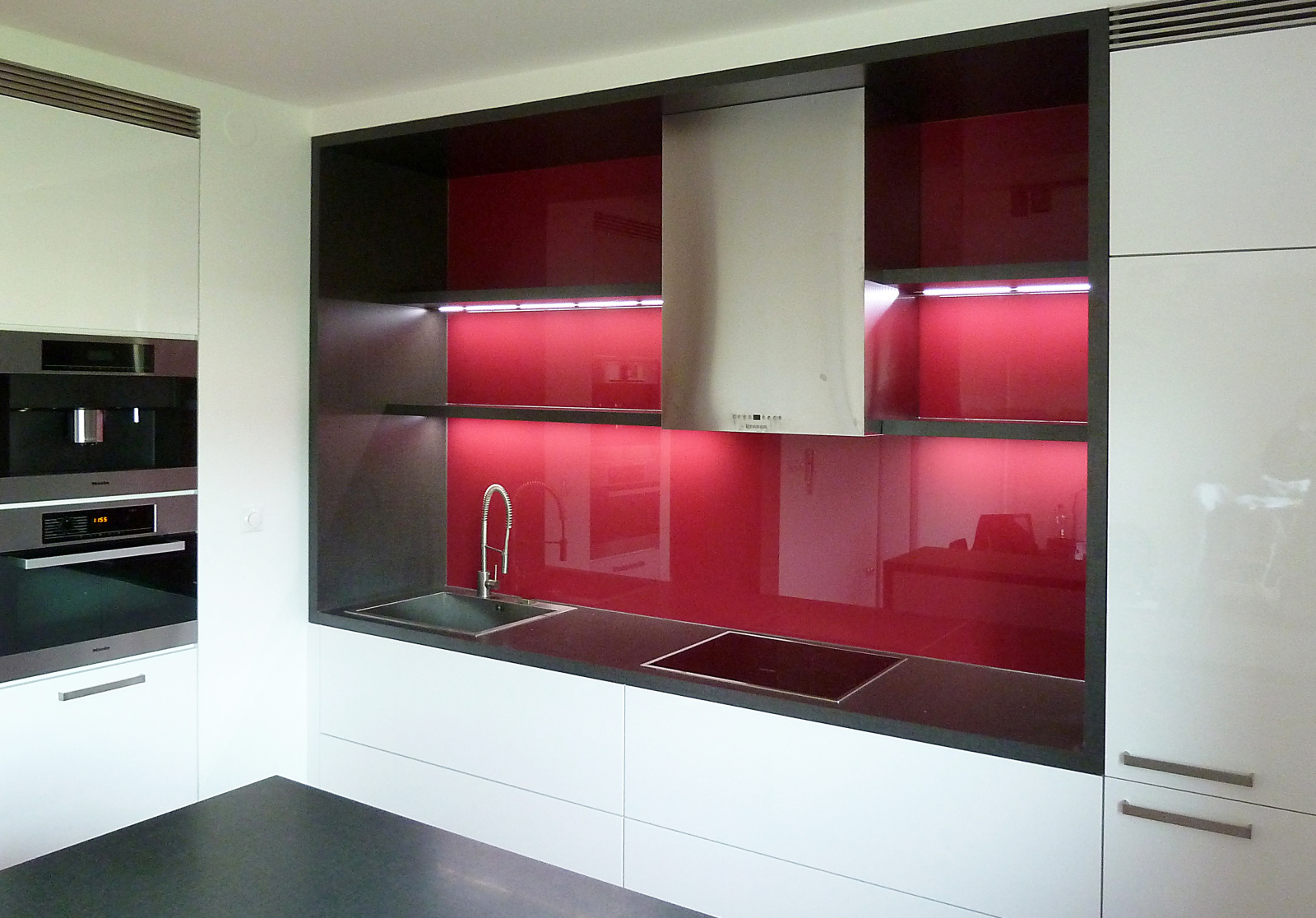 Péče o skleněné obklady